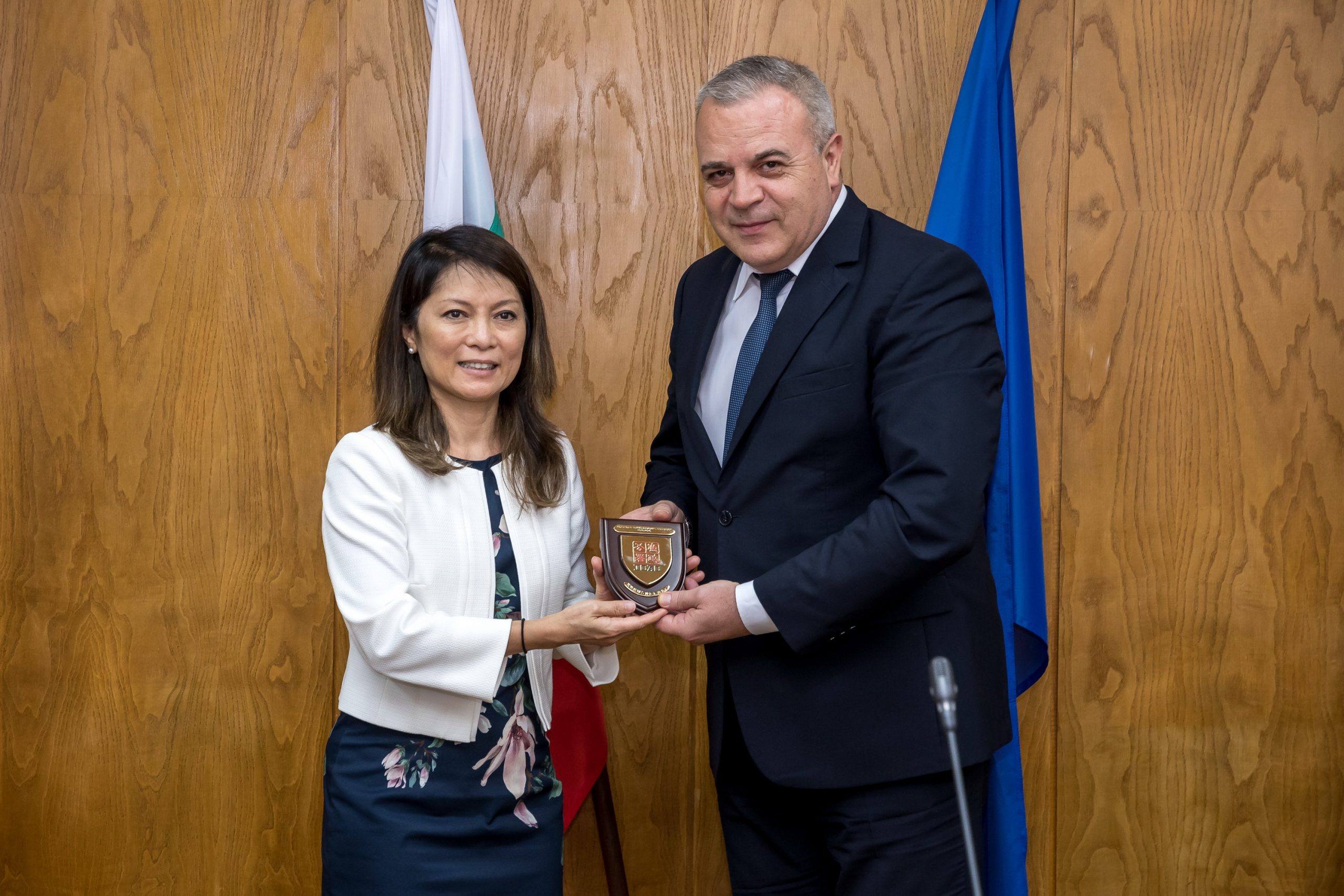 мвр-хонконг