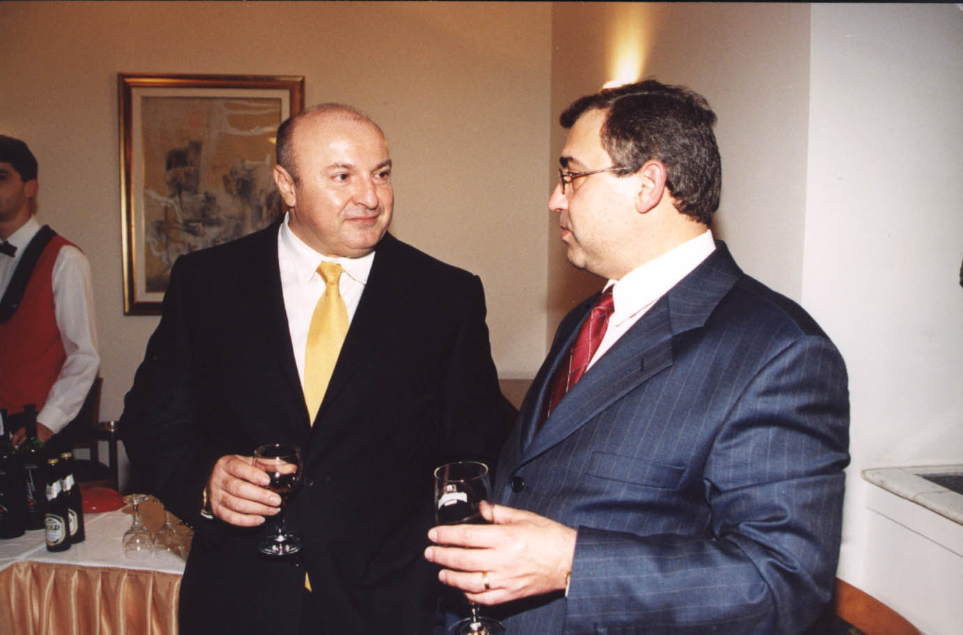 Награди "Банкер на годината" 2002Пламен Бонев - МБТРАлександър Александров - МБТР