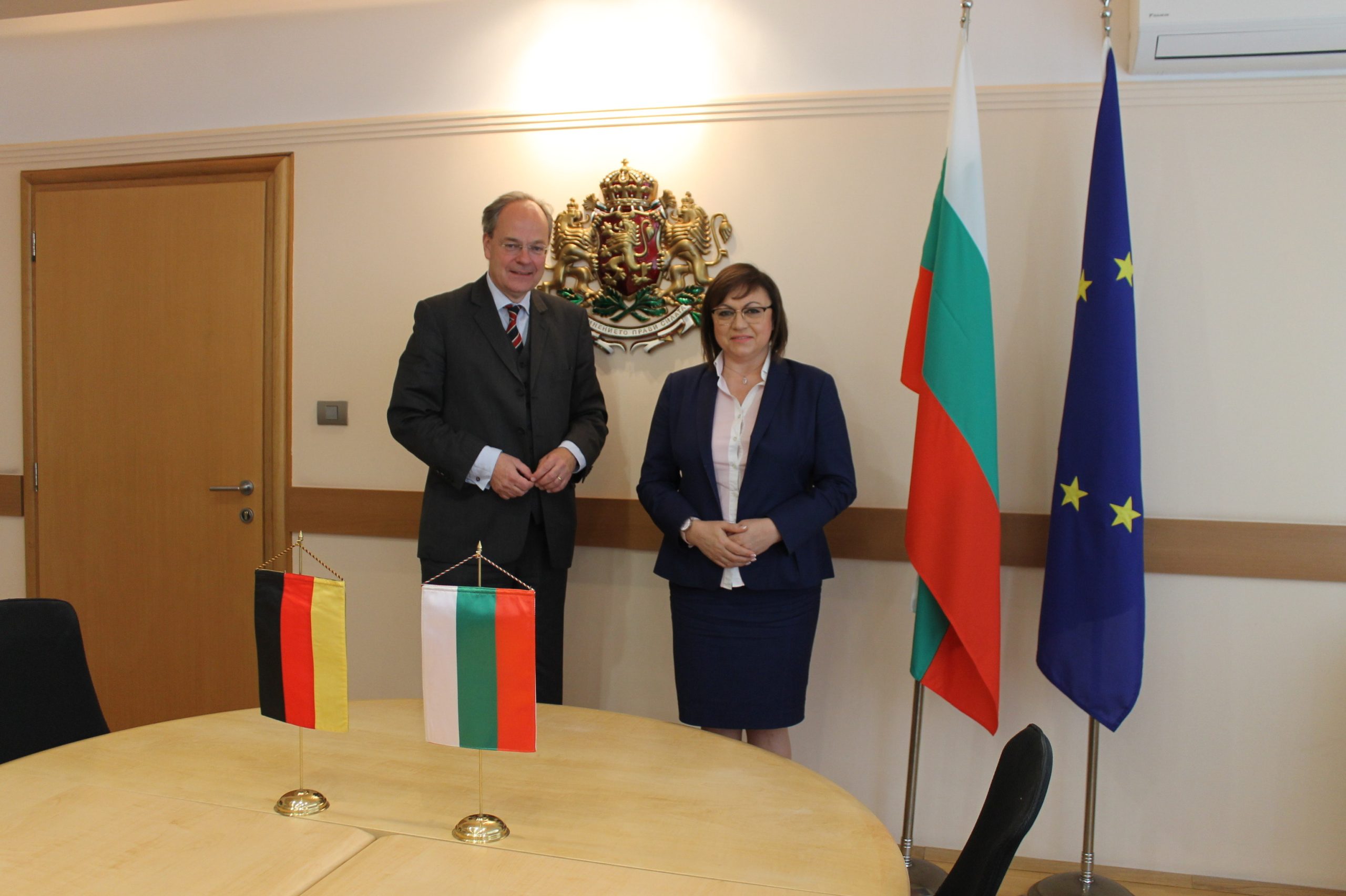 Вицепремиерът и министър на икономиката и индустрията Корнелия Нинова се срещна с германския посланик Н.Пр. Кристоф Айххорн.