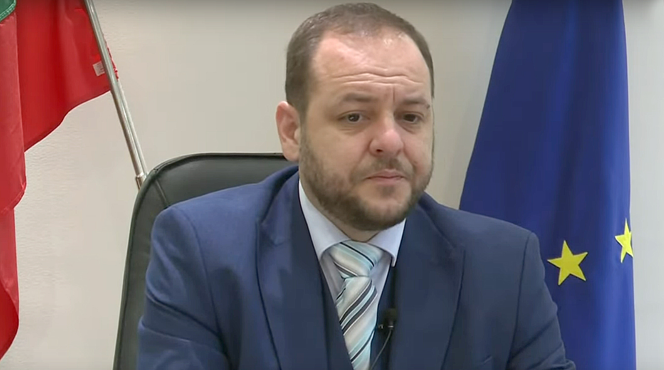 Борислав Сандов