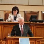 Парламент Кирил Ананиев Младен Маринов