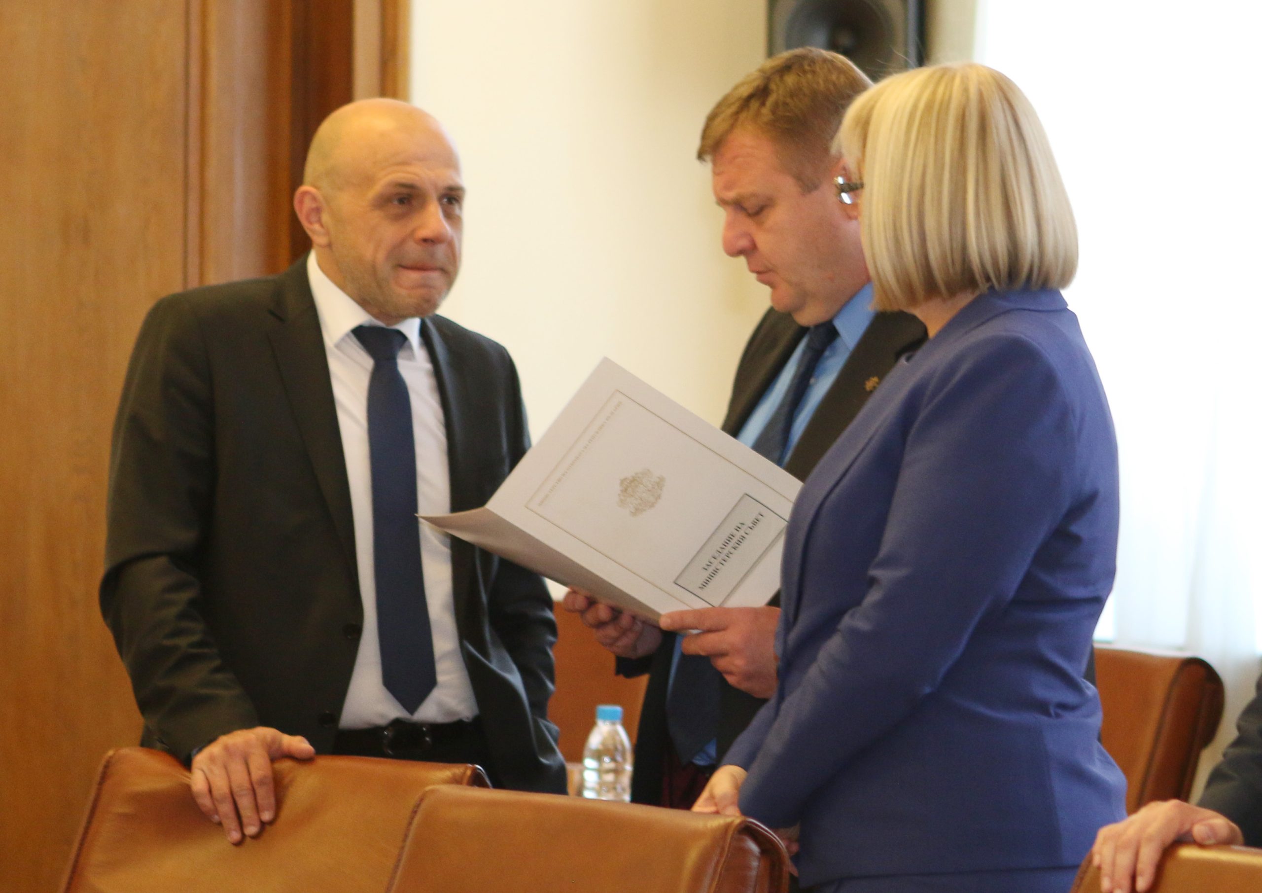 Министерски съвет Томислав Дончев Красимир Каракачанов Цецка Цачева