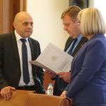 Министерски съвет Томислав Дончев Красимир Каракачанов Цецка Цачева