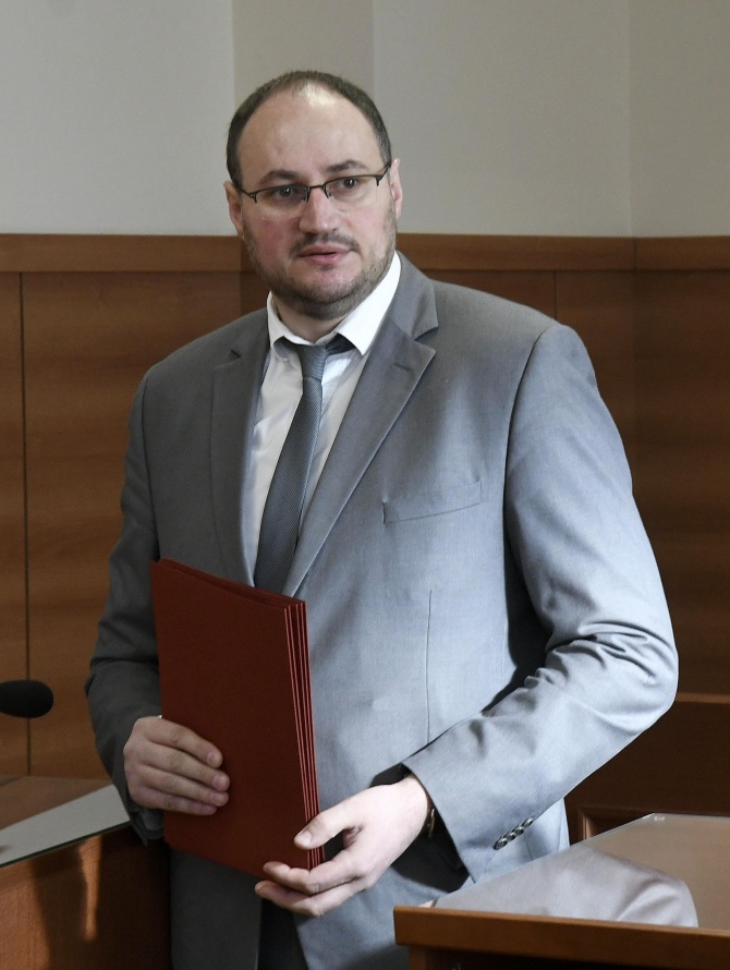 Александър Ангелов