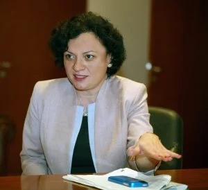 Ивелина Василева - министър на околната среда и водите МОСВ