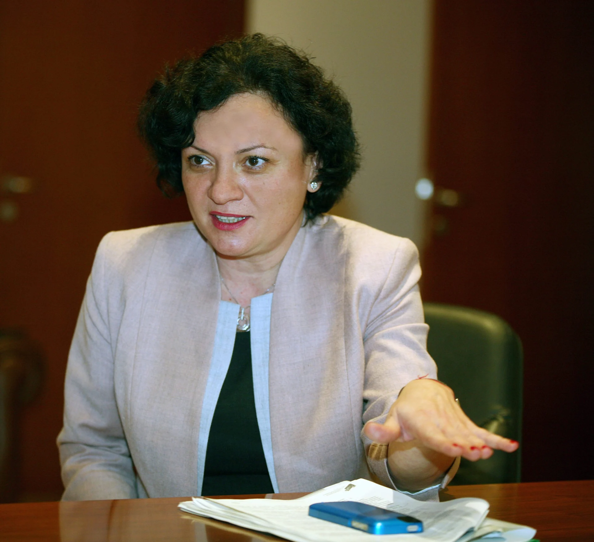 Ивелина Василева - министър на околната среда и водите МОСВ