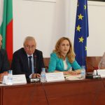 Парламент Фискален съвет