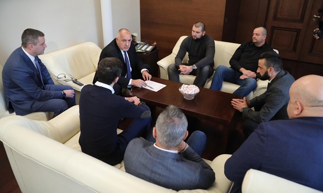 Борисов препоръча на феновете да придобият акциите на "Левски"