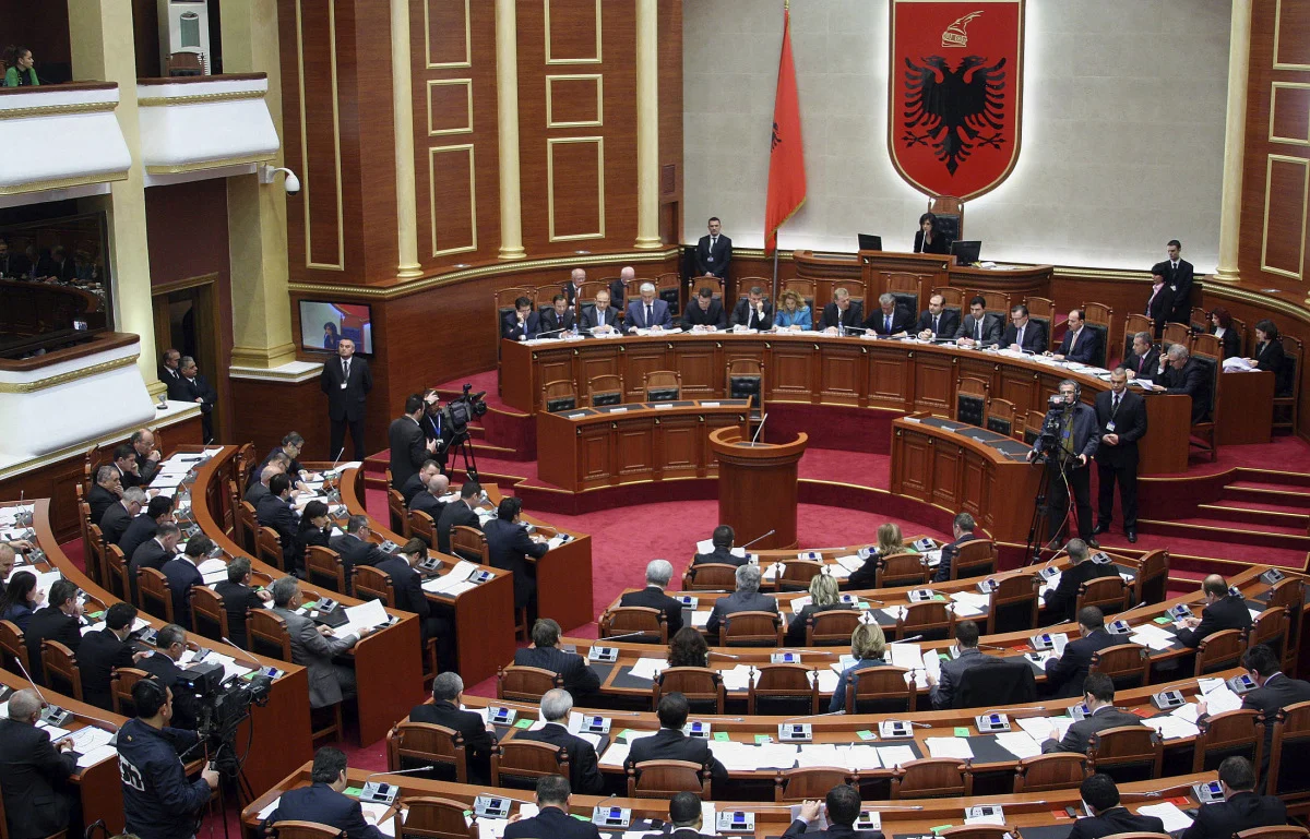 парламент албания тирана