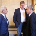 ЦИК - Обединените Патриоти внесоха документите си за регистрация в ЦИК за президентските избори. Волен Сидеров Красимир Каракачанов Валери Симеонов
