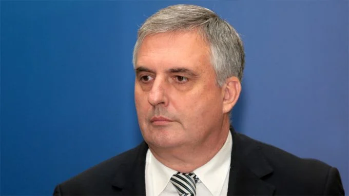 Ивайло Калфин