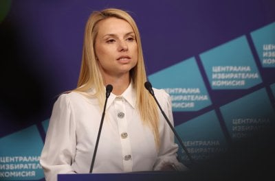 Над 7200 машини за гласуване са готови за вота, другите трябва да са готови до четвъртък, съобщи Стоянка Балова от ЦИК