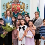 В навечерието на 24 май президентът Илияна Йотова посрещна ученици от ОУ "Найден Геров"