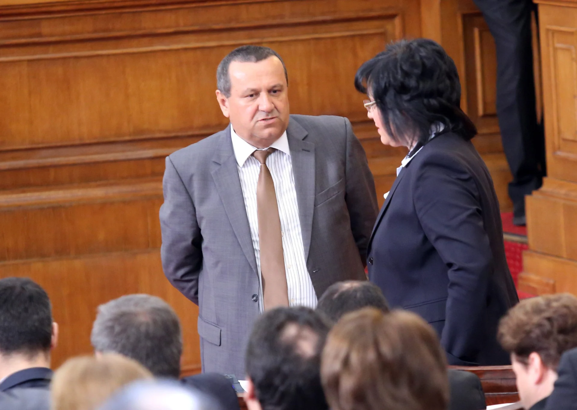 Парламент Хасан Адемов
