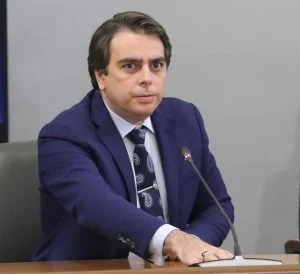 Асен Василев