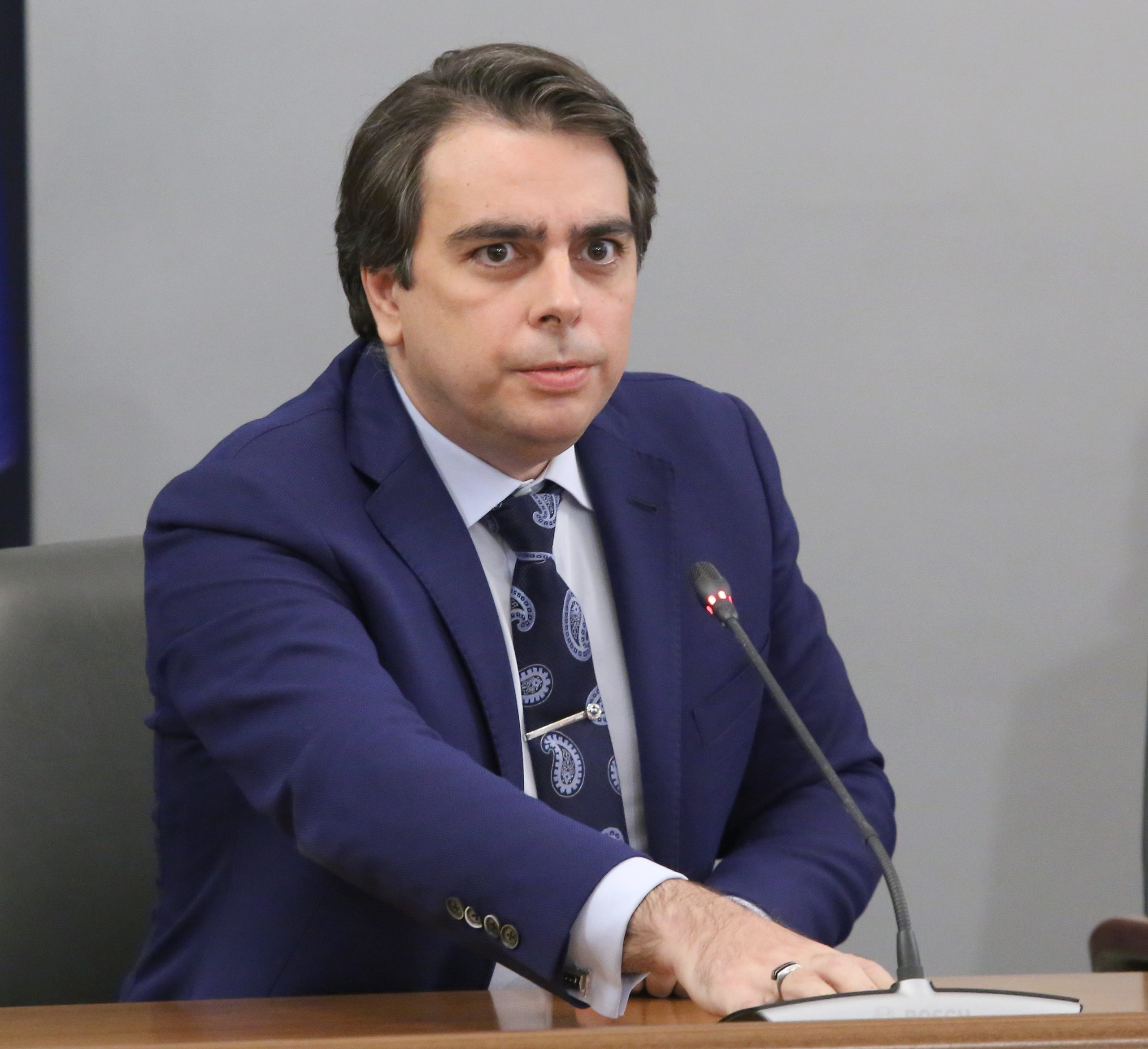 Асен Василев