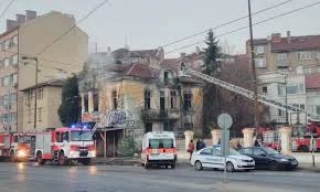шапкарева къща