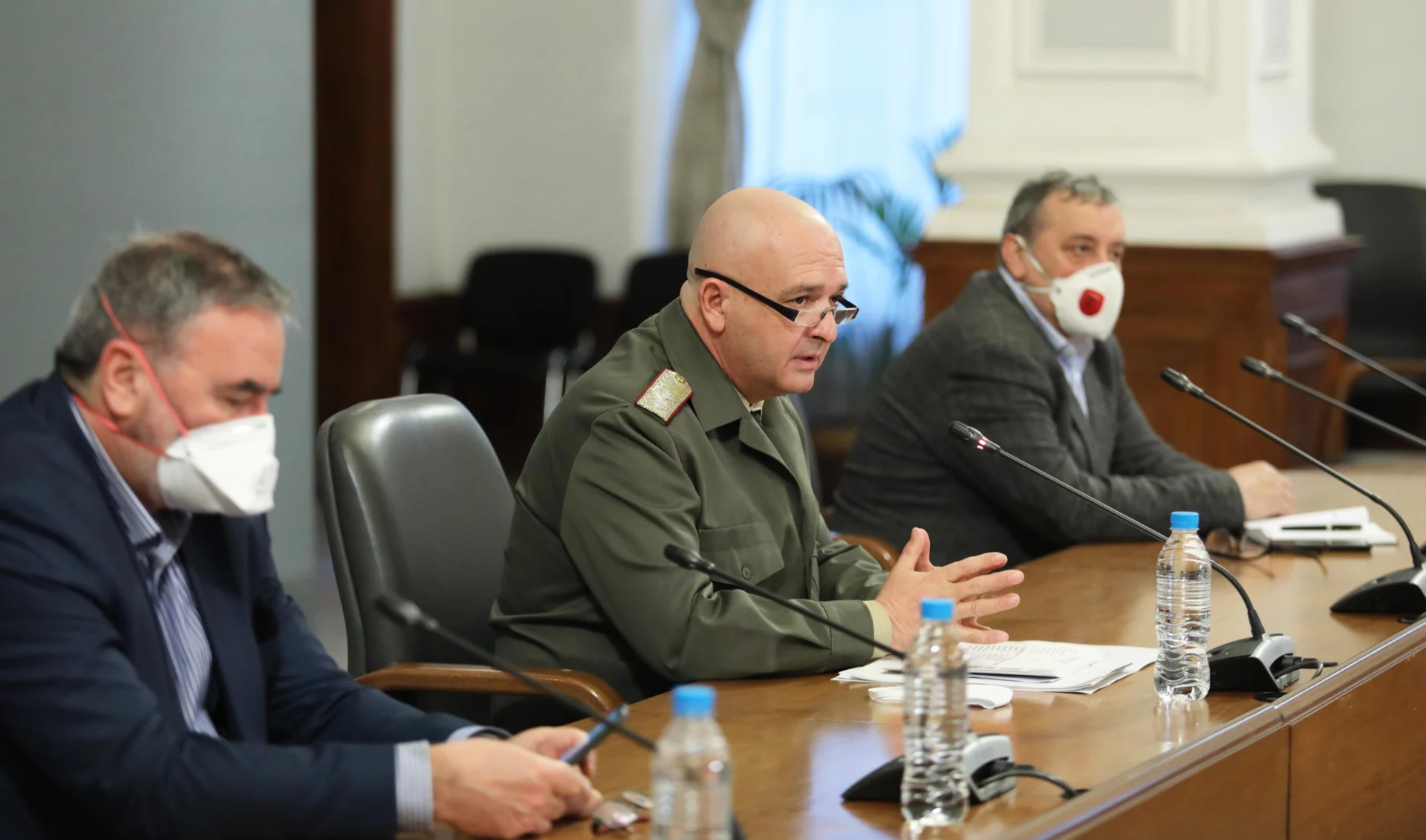 Министерски съвет брифинг Национален оперативен щаб ген. Мутафчийски