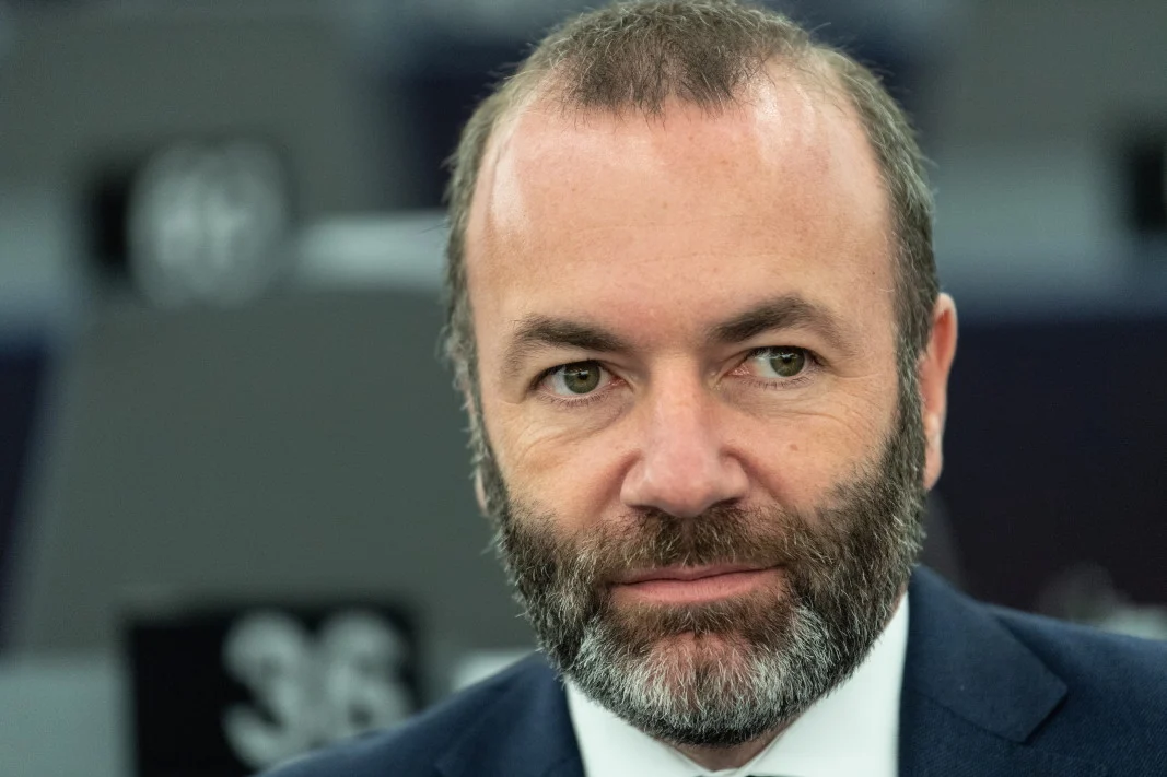 Манфред Вебер