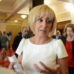 Парламент Мая Манолова