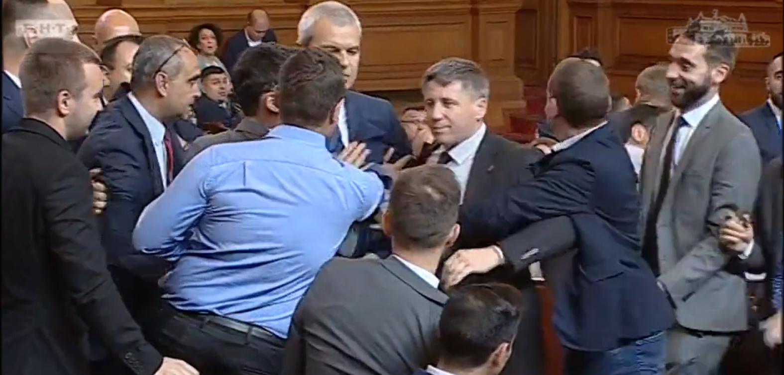 депутати