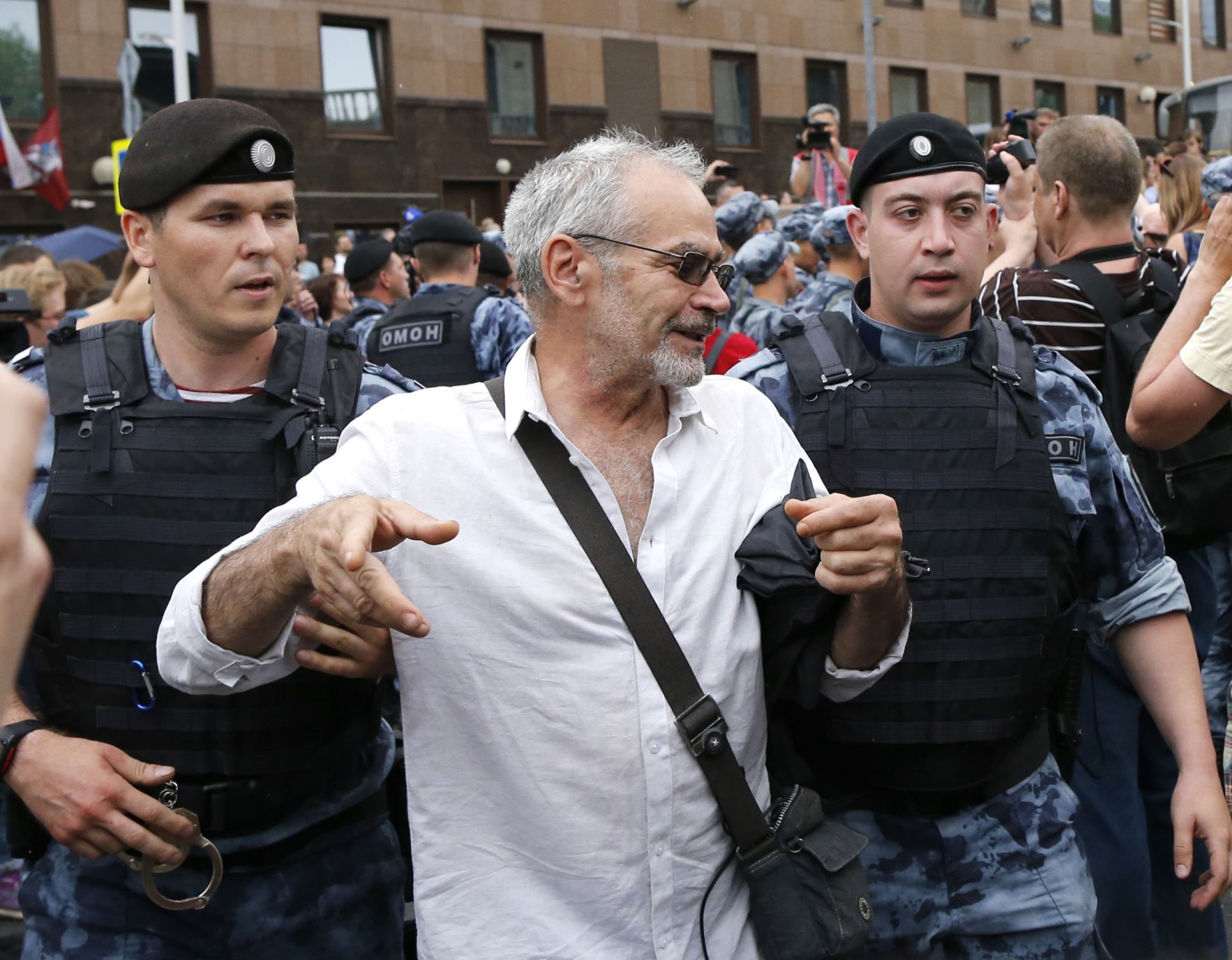 протест москва голунов арести
