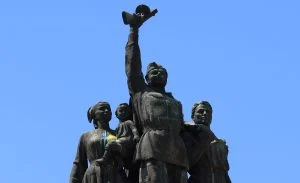 Паметник на Съветската армия 9 май
