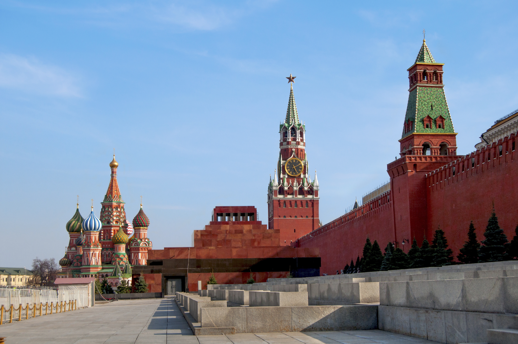 москва русия червен площад кремъл мавзолей ленин