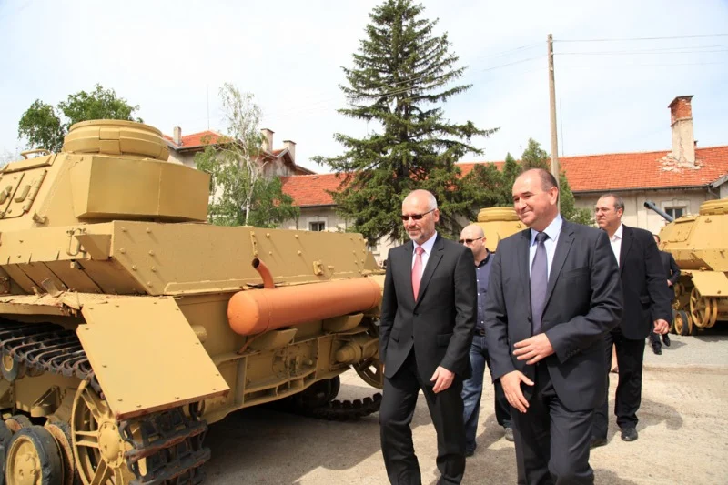 Министърът на отбраната Тодор Тагарев откри днес