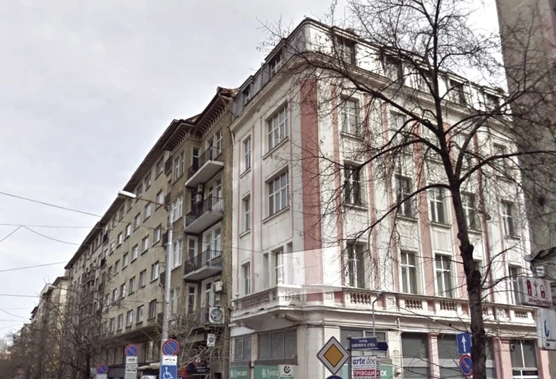 Сградата на “Партията на българските жени” на бул. “Мария Луиза”.