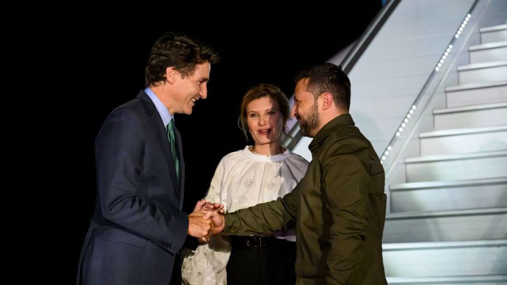 32759010 trudeau empfaengt selenskyj 3rfe
