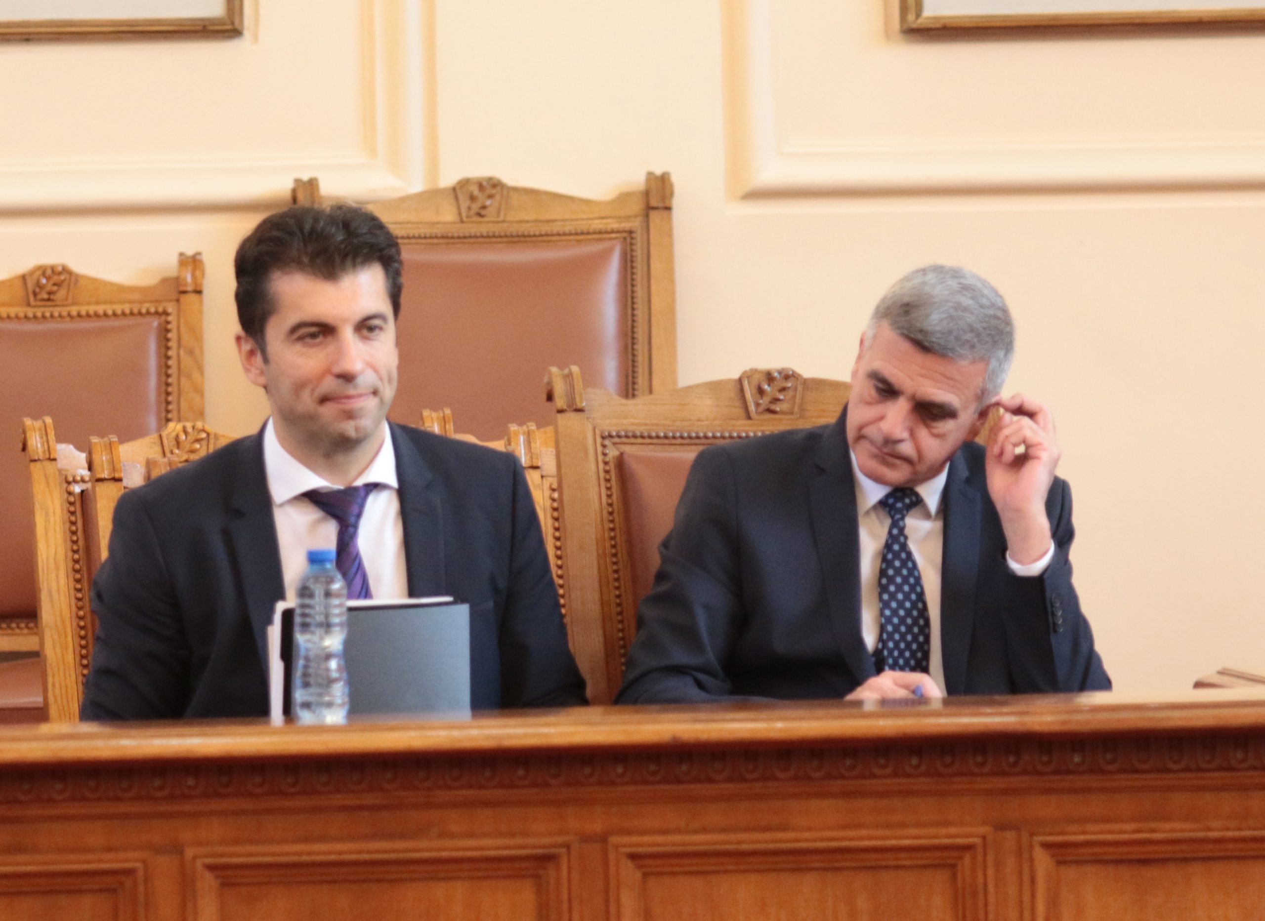 Парламент Кирил Петков Стефан Янев