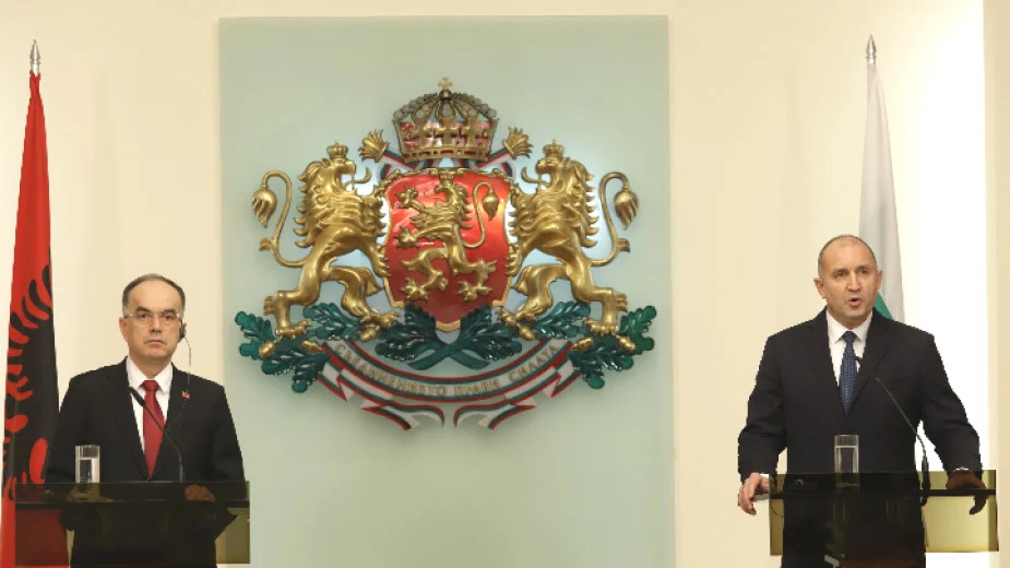 Президентите на Албания Байрам Бегай (вляво) и на България Румен Радев.