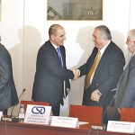 Шефът на ЦИД Огнян Шентов поздравява вицепремиера Цветан Цветанов за успешната борба с мафията