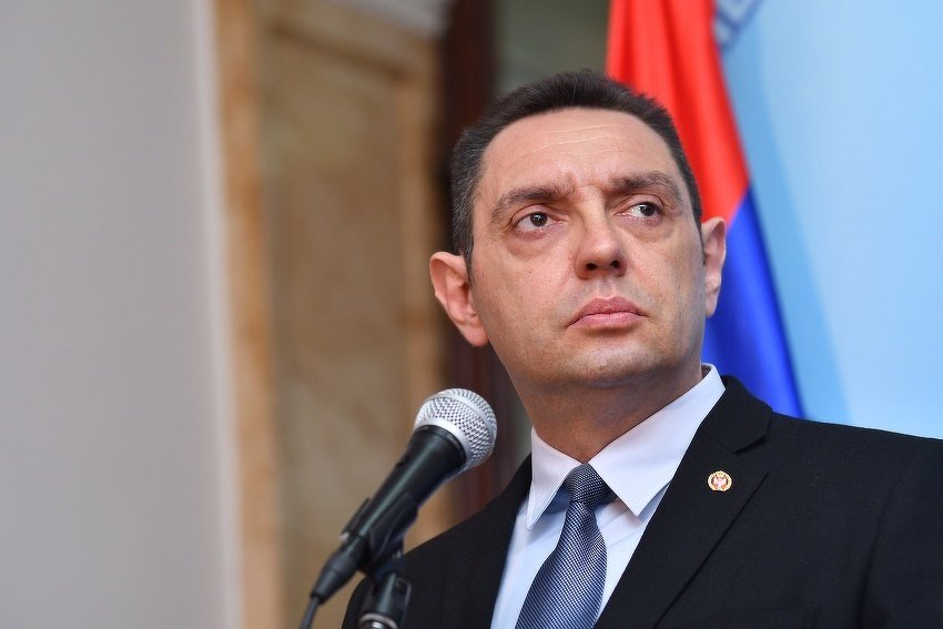 Александър Вулин