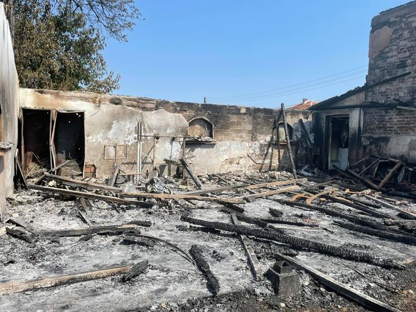 опожарена къща адвокат