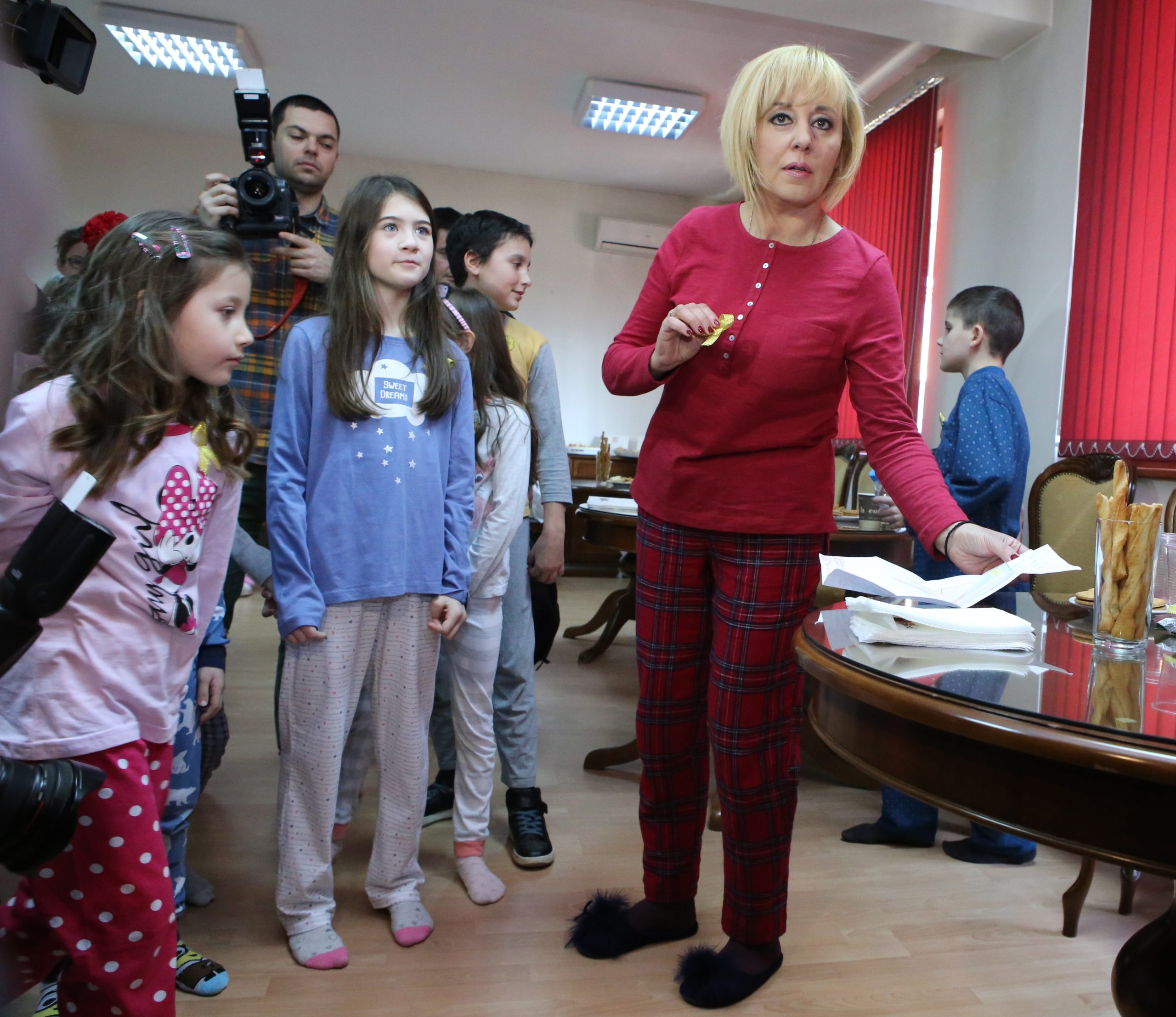 Омбудсманът Мая Манолова и Сдружение „Деца с онкохематологични заболявания“ организират пижамено парти по повод 15 февруари – Международен ден на децата с онкохематологични заболявания.