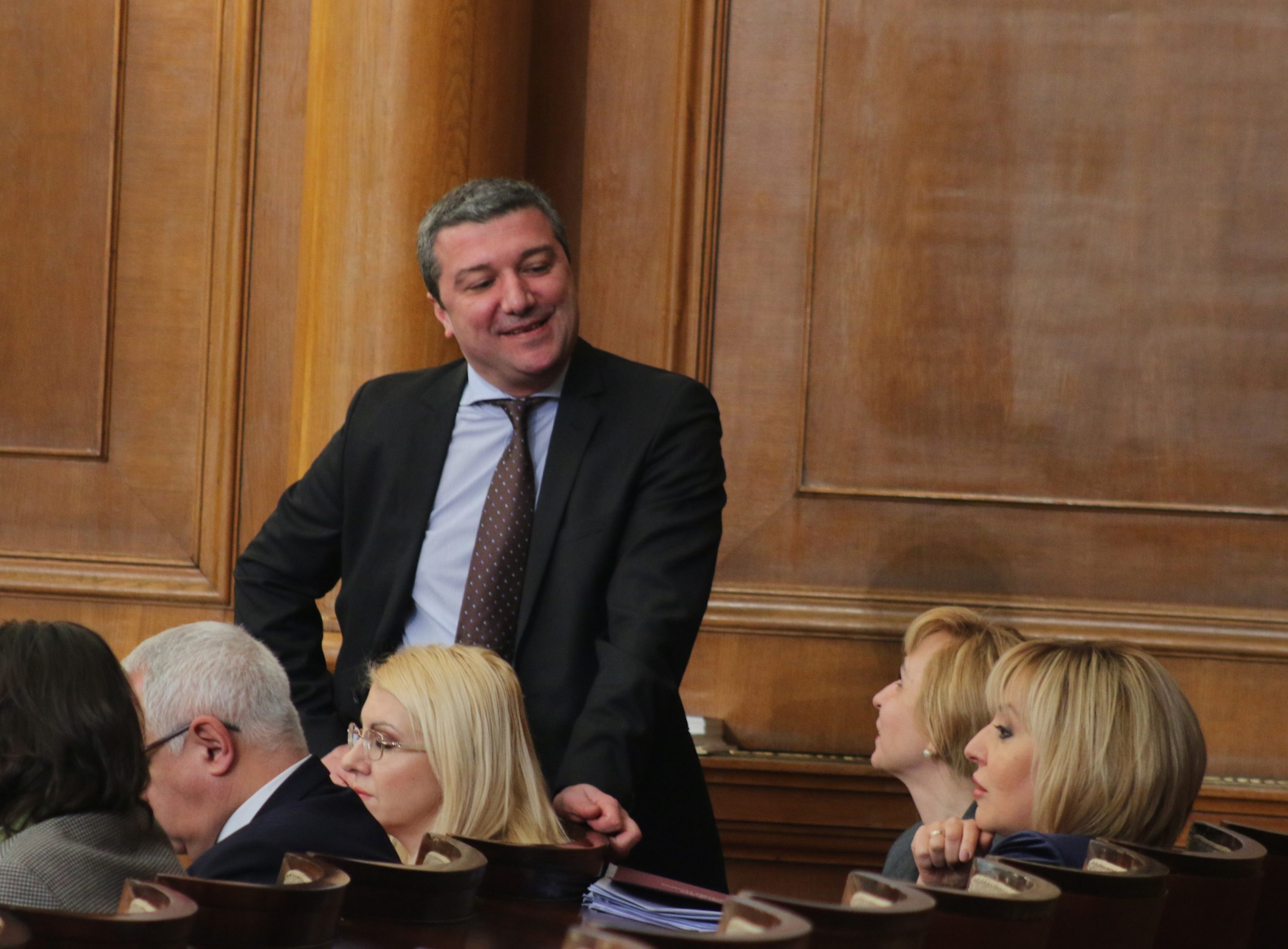 Парламент
