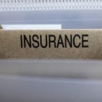 застраховател