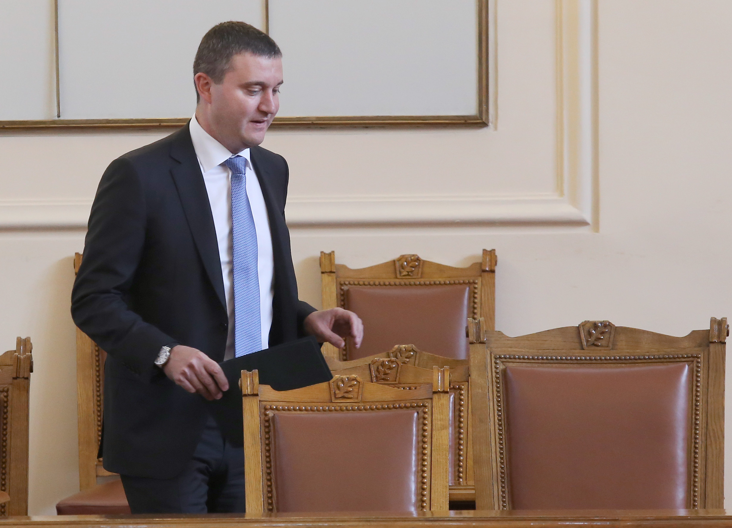 Парламент Владислав Горанов