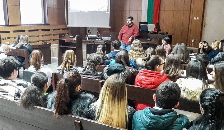 прокурори и ученици