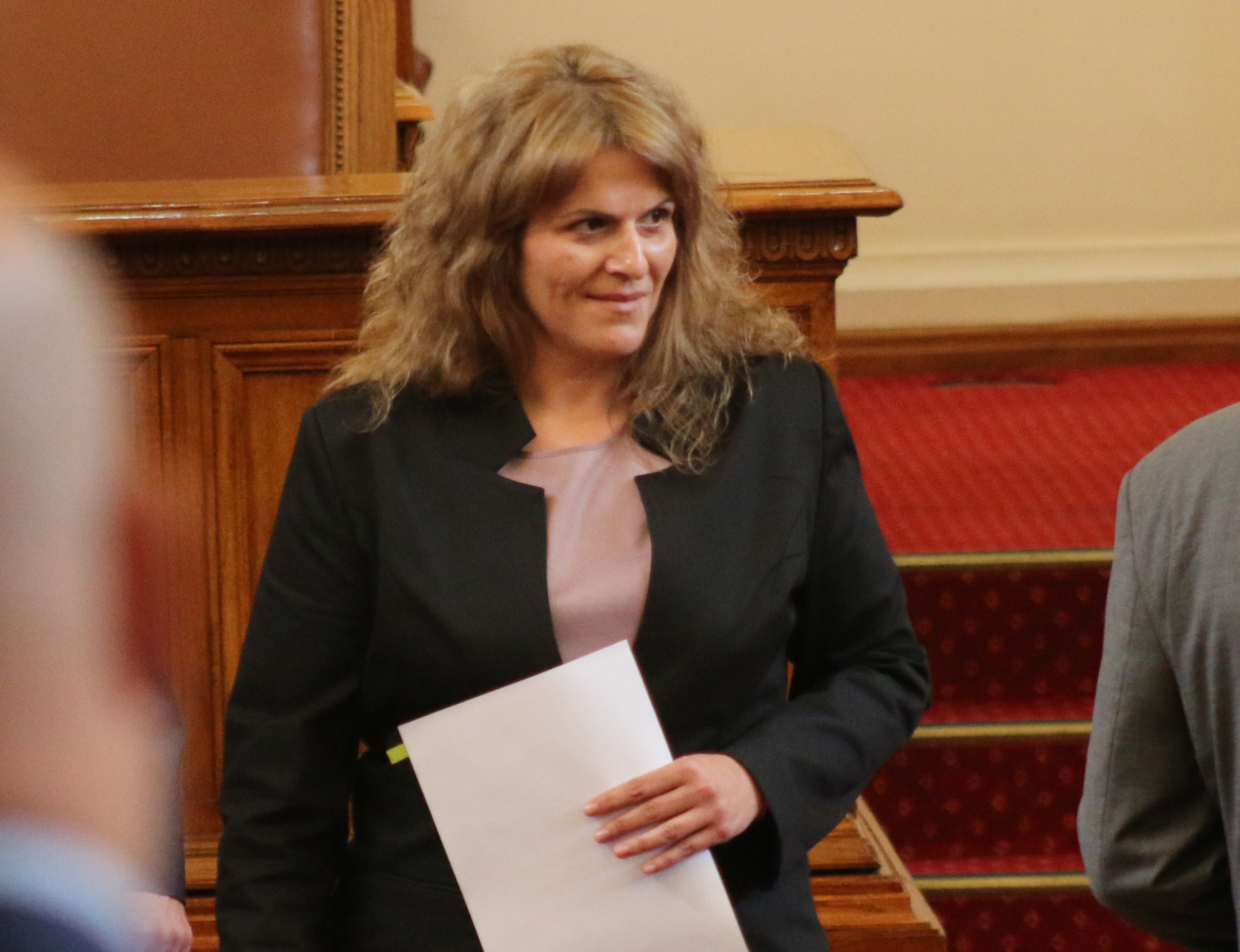 Парламент Мария Белова