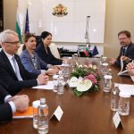 Премиерът акад. Николай Денков и министърът на финансите Асен Василев обсъдиха с европейския комисар по конкуренцията Маргрете Вестагер визията и приоритетите на България за бъдещото развитие на Европейската инвестиционна банка.