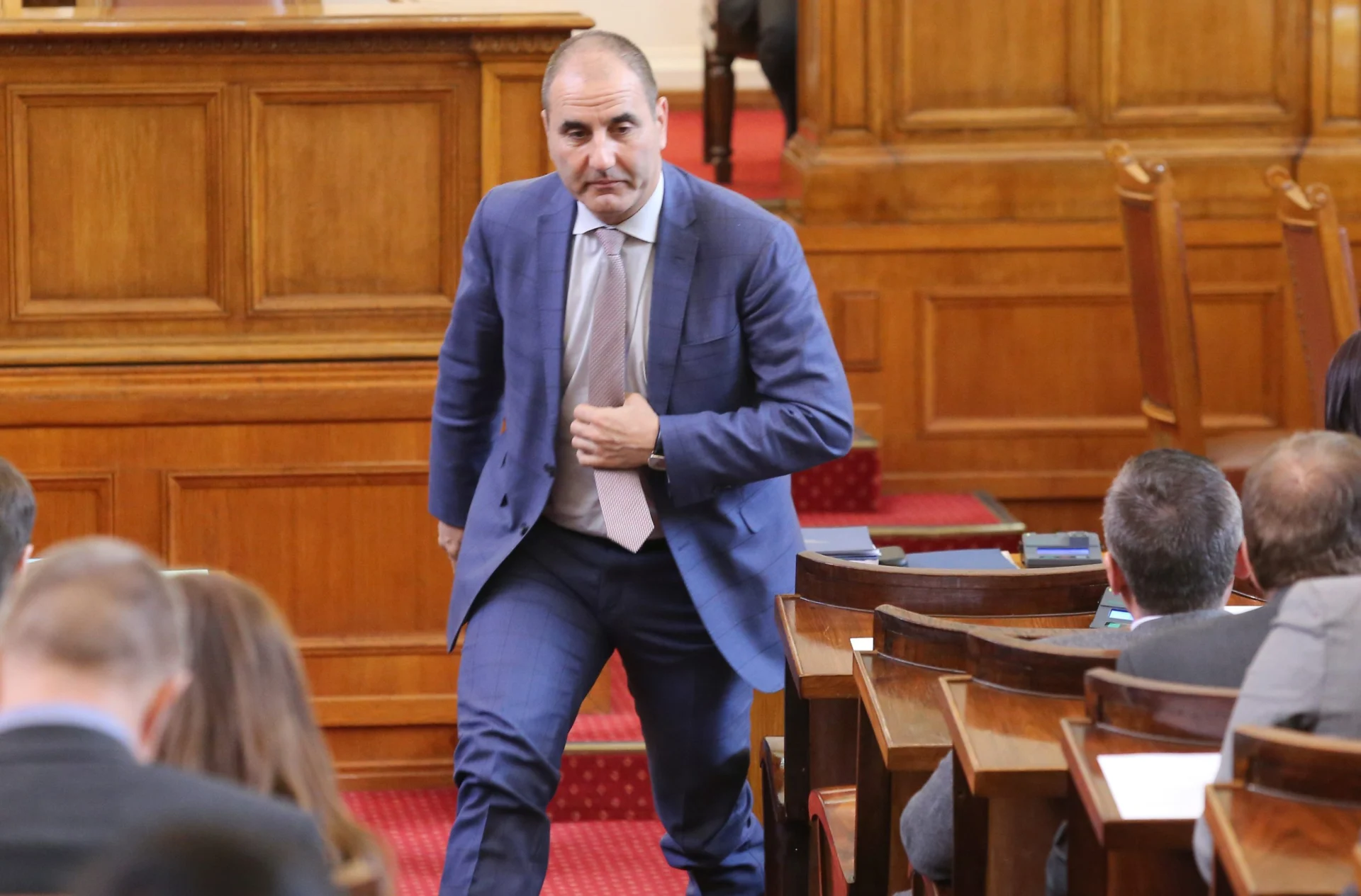 Парламент Цветан  Цветанов