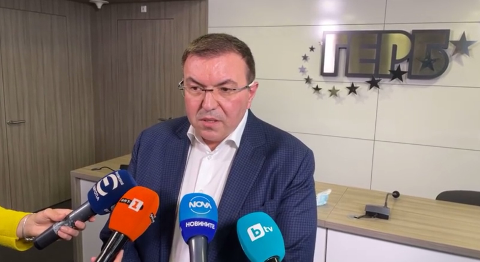 проф. Костадин Ангелов