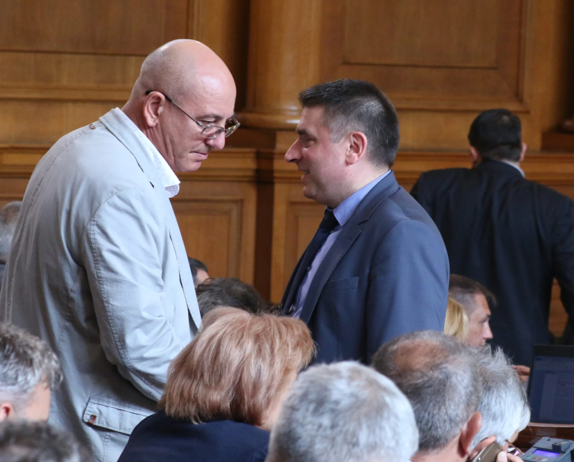 Парламент избор на нов председател на КФН Емил Димитров Данаил Кирилов