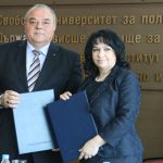 УНСС Министърът на енергетиката Теменужка Петкова и ректорът на Университета за национално и световно стопанство проф. Стати Статев  подписаха Рамково споразумение за сътрудничество в областта на енергетиката и в частност на атомната енергетика и ядрената безопасност.