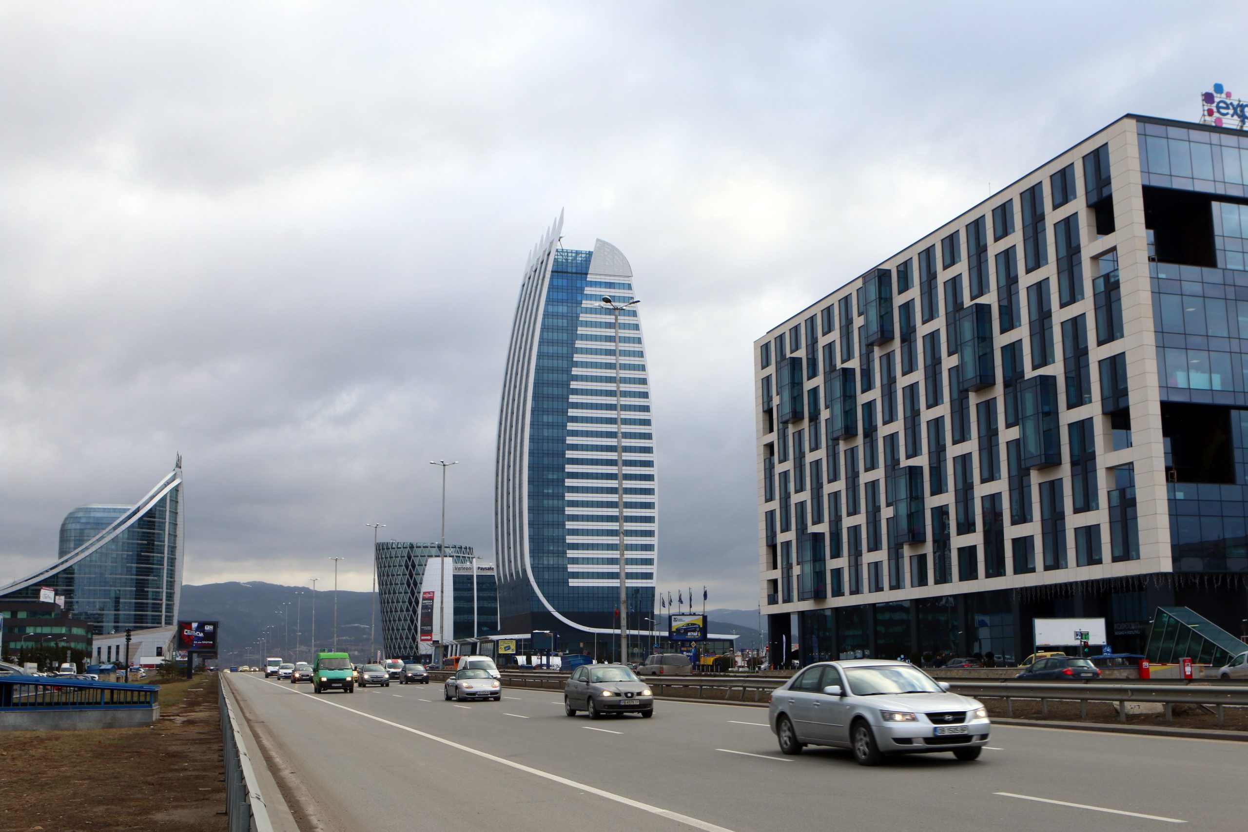 Бизнес сгради бул. Цариградско шосе ново строителство Капитал форт бизнес - сгради