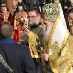 Патриарх Неофит отслужва традиционния Богоявленски водосвет на бойните знамена на Българската армия пред паметника на Незнайния воин в София. На събитието присъстват президентът Росен Плевнелиев
