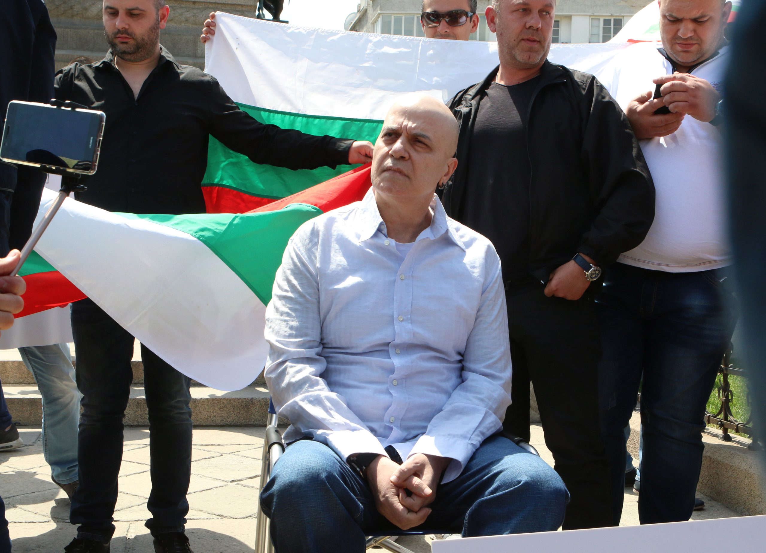 Протест на Слави Трифонов